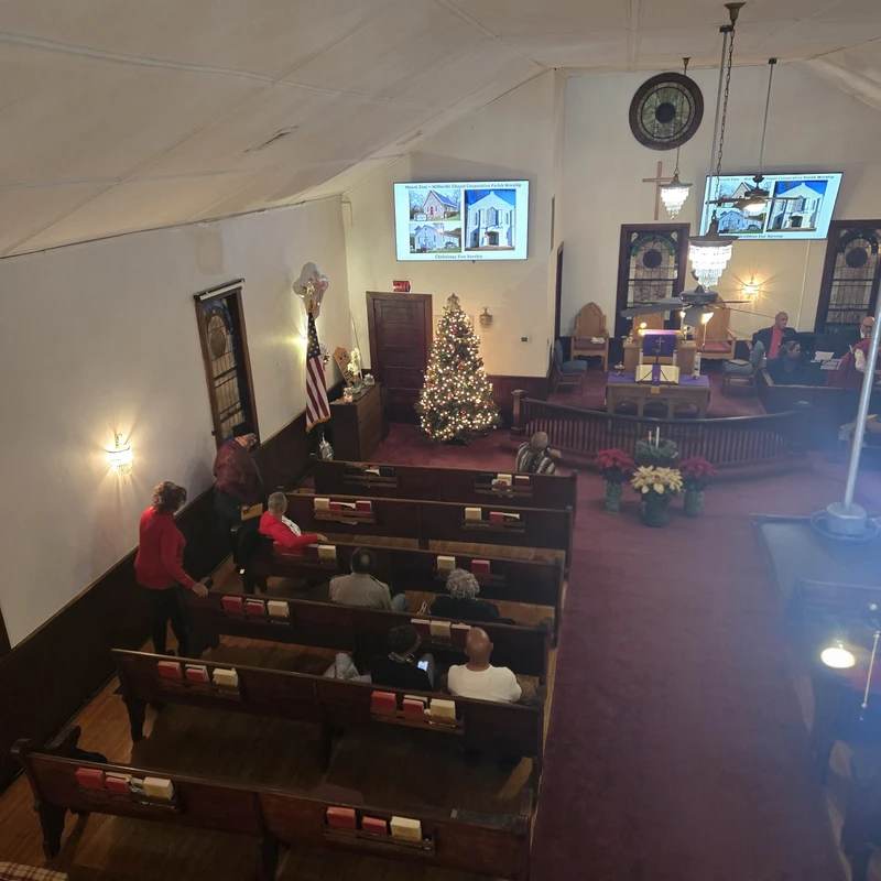 <span style="color:var(--primary-color-bg)">Join Us THis Sunday</span>